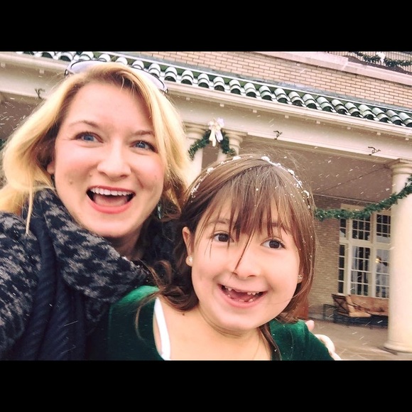 Meet the buyer/seller and her little diva! - Picture 5 of 8